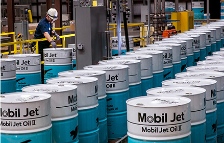 mobil jet oil