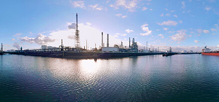 Aerieal photo of Rotterdam refinery